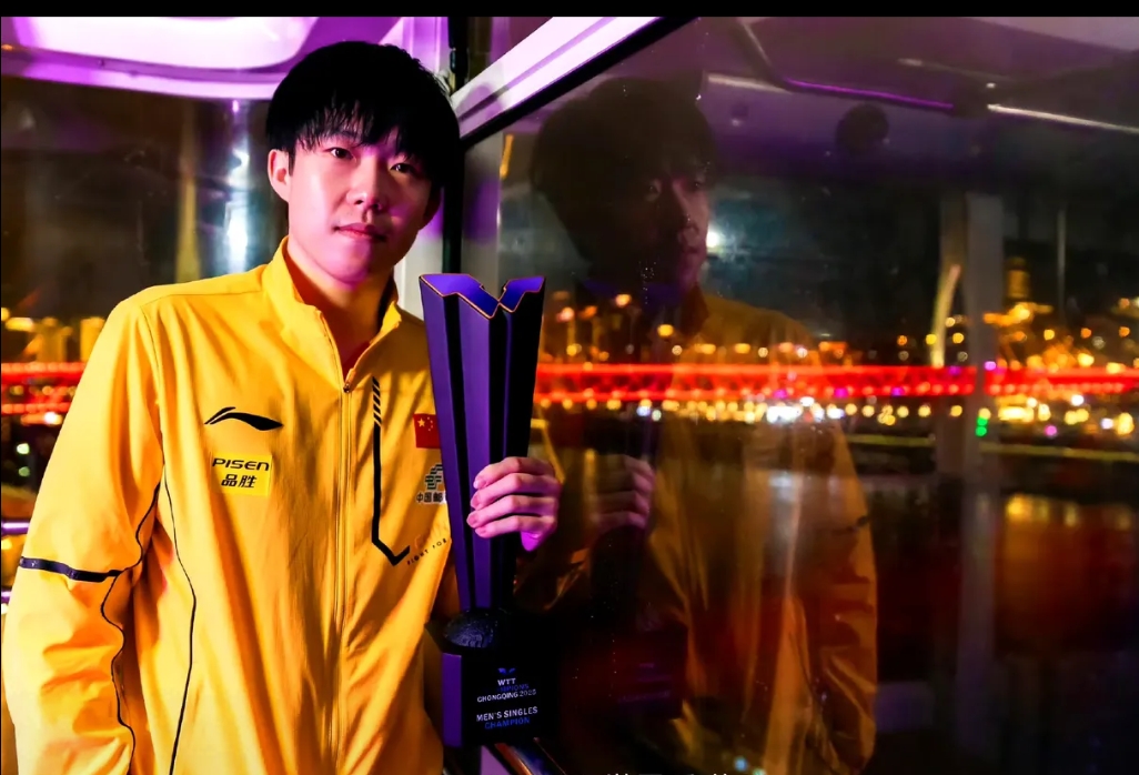 T1碾压FLY，Ming拿下关键大龙四强赛2:0（巴黎）的简单介绍