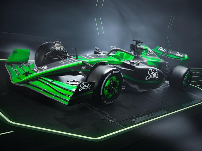 迈凯伦完胜雷诺车队，周冠宇惊艳四座